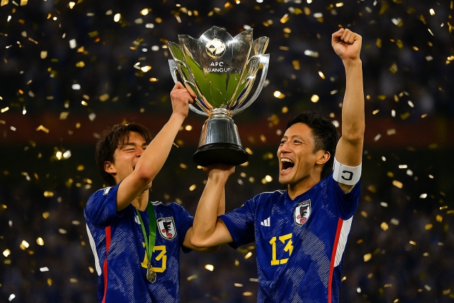 Japanese_soccer_players_
